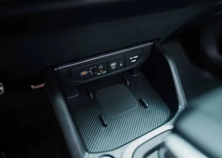 Kia K 4 Hatchback Interior